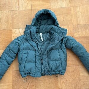 Lululemon Forrest green jacket. Excellent condition sz0